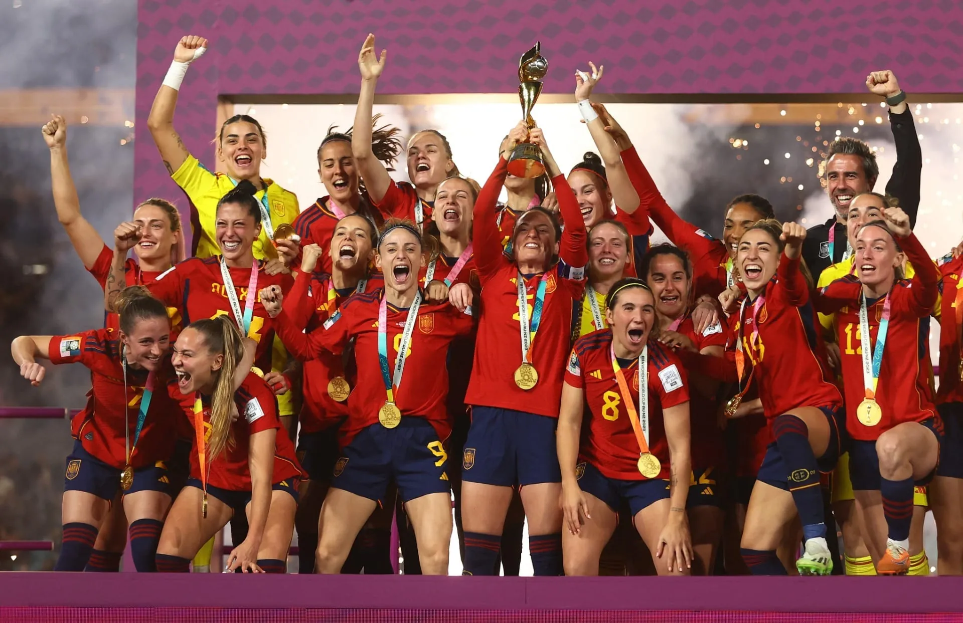 Espanha vence a Inglaterra e é campeã da Copa do Mundo Feminina pela primeira vez