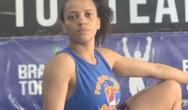 Personal trainer é morta a tiros em Porto Seguro
