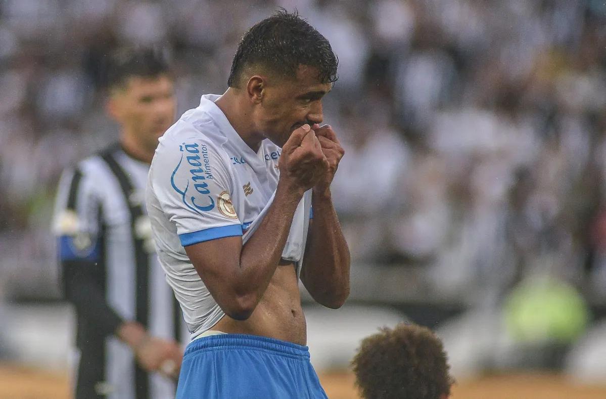 Bahia começa bem, mas é superado pelo líder Botafogo 