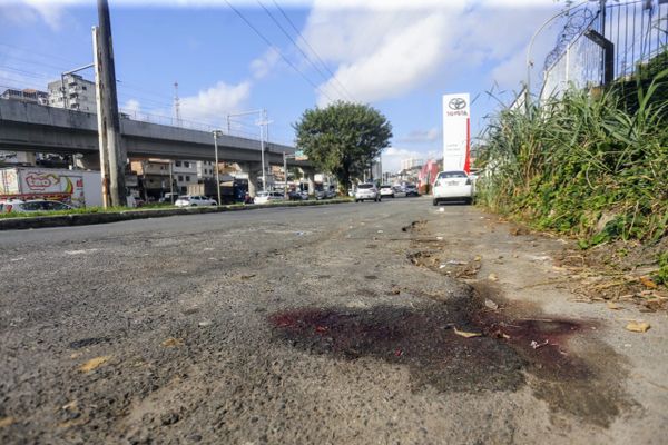 Corpo é encontrado amarrado na Avenida Bonocô