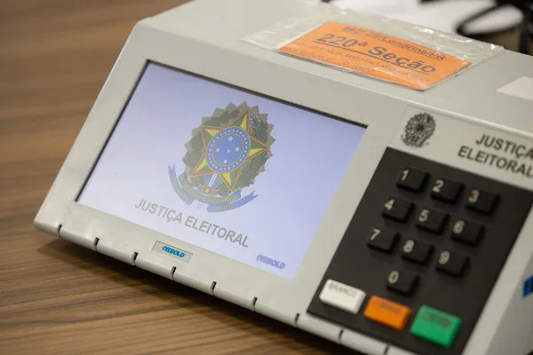 Governo reserva menos de R$ 1 bilhão para bancar eleições de 2024