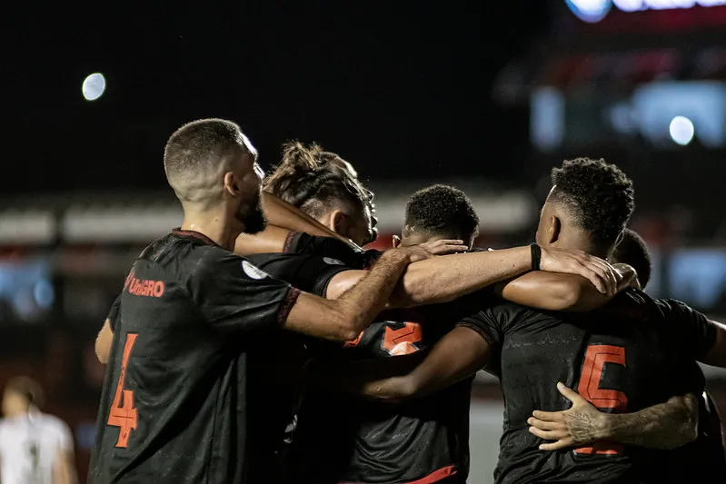 Vitória começa a preparação para o jogo contra o CRB nesta segunda