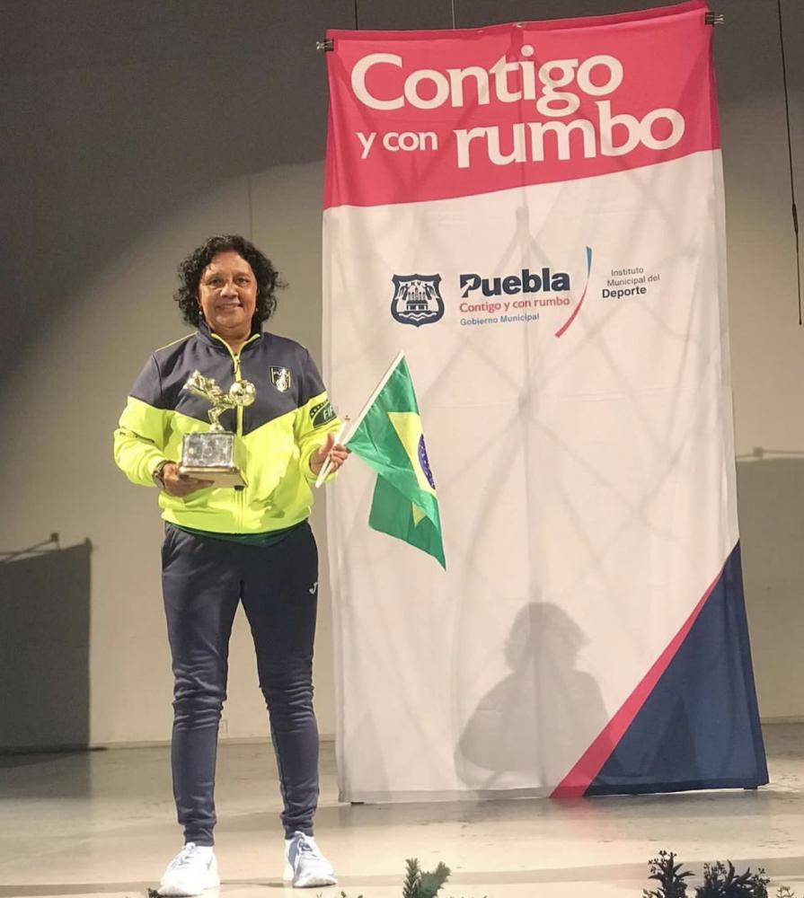 Dilma Mendes é eleita melhor técnica do Mundo no Fut7