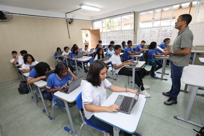 Governo baiano convoca mais 23 professores classificados em seleção Reda