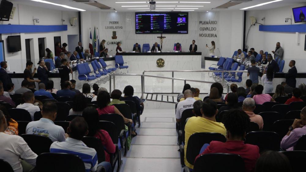 Câmara de Camaçari abre CPI para apurar serviço de concessionárias de estradas