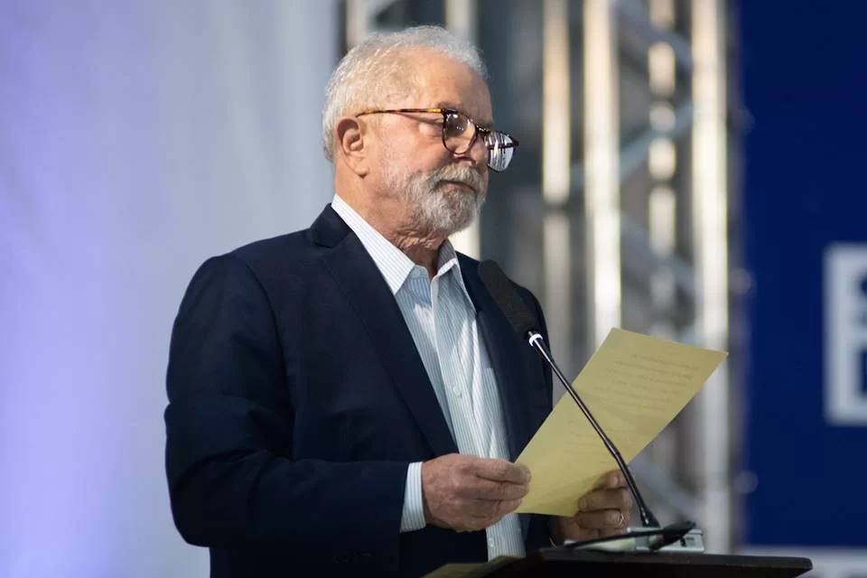 Lula sanciona reajuste de 9% para servidores federais e pensionistas