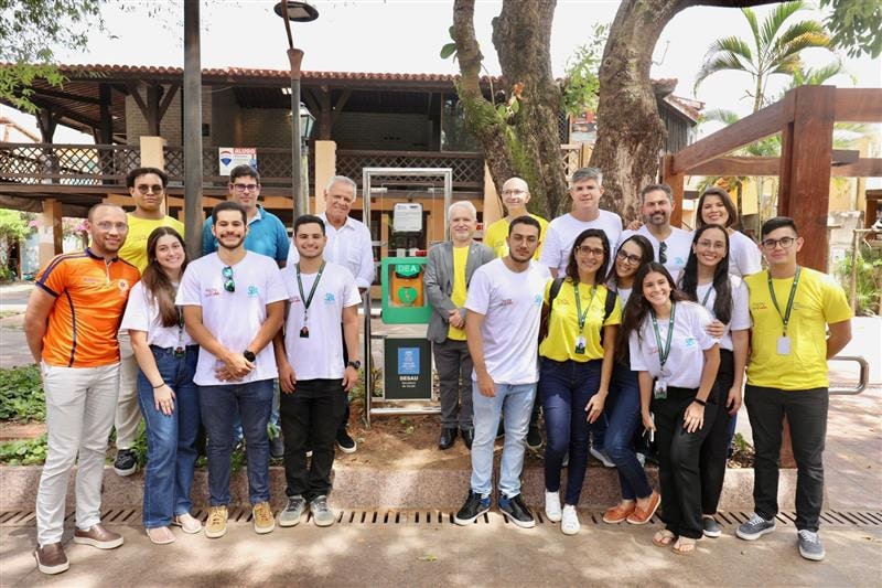 Praia do Forte recebe curso de primeiros socorros e equipamento para salvar vidas