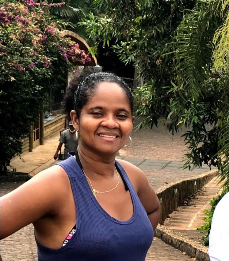 Família procura por mulher desaparecida há 2 meses em Praia do Forte