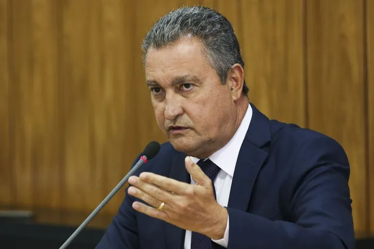 Rui Costa defende câmeras em fardamento policial e em viaturas da PM