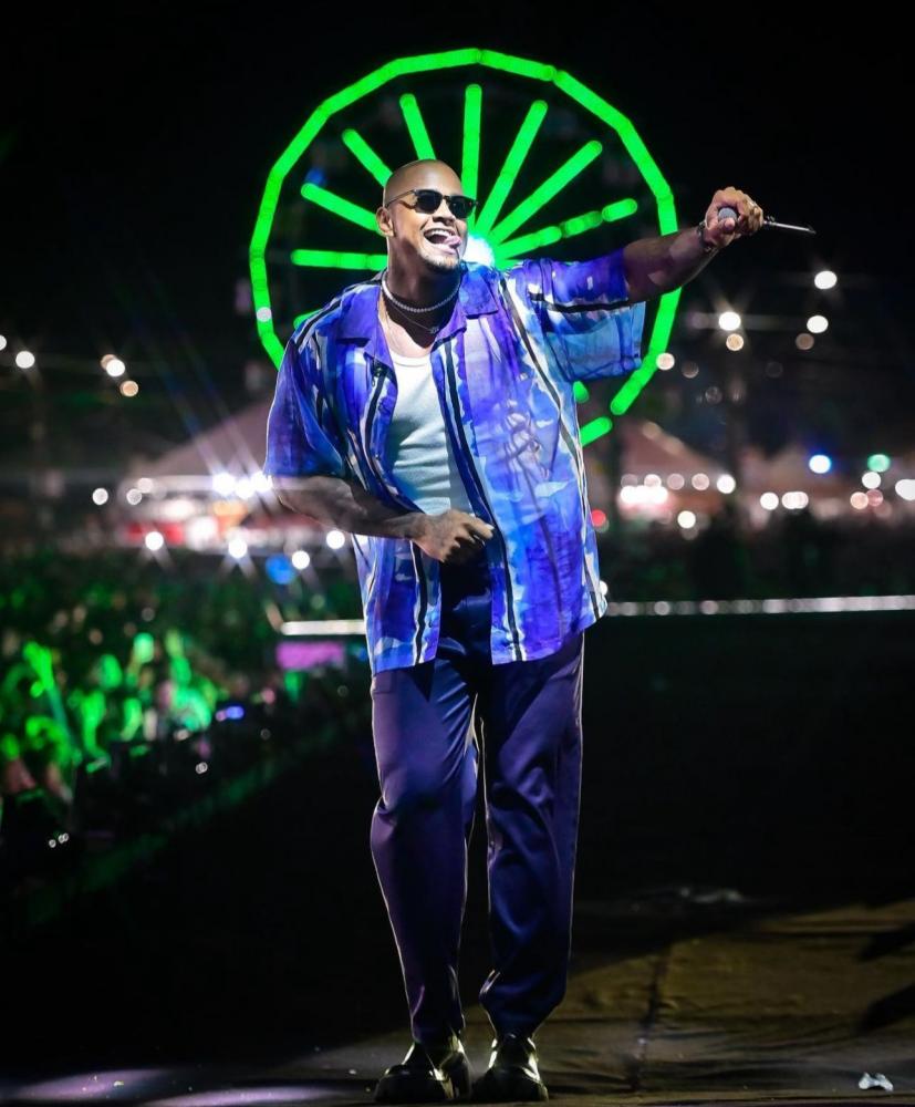 Léo Santana anuncia presença no 265° aniversário de Camaçari