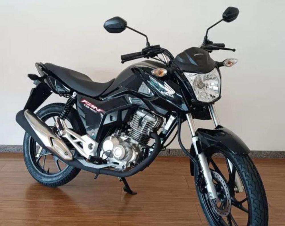 Mototaxista cai em golpe e tem moto roubada em Dias d'Ávila