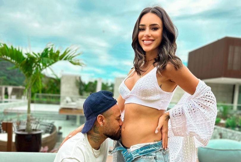 Nasce Mavie, filha de Neymar e Bruna Biancardi