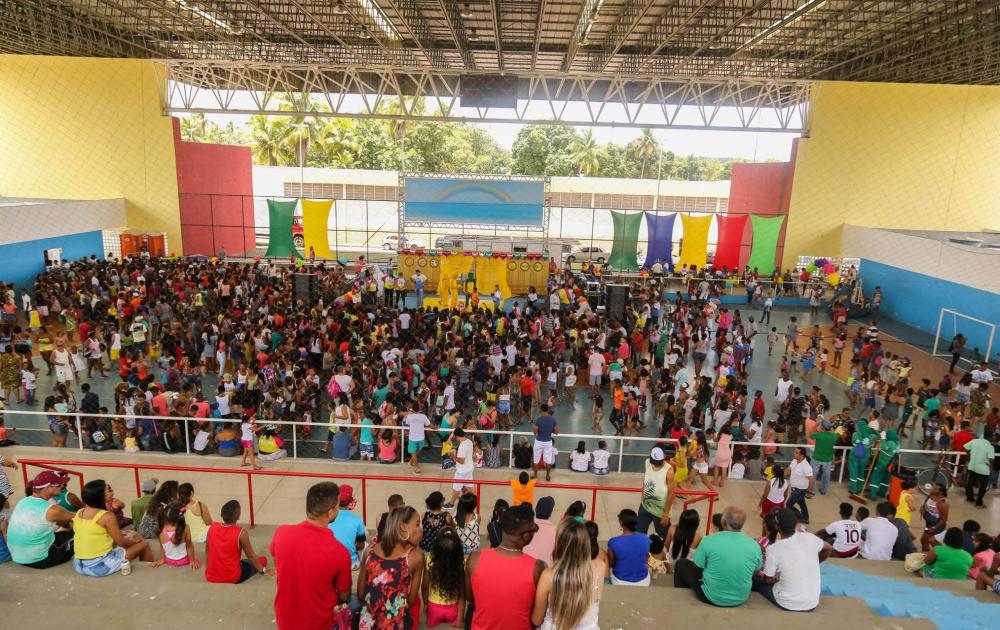 Prefeitura de Dias d'Ávila promove festa especial em comemoração ao Dia das Crianças