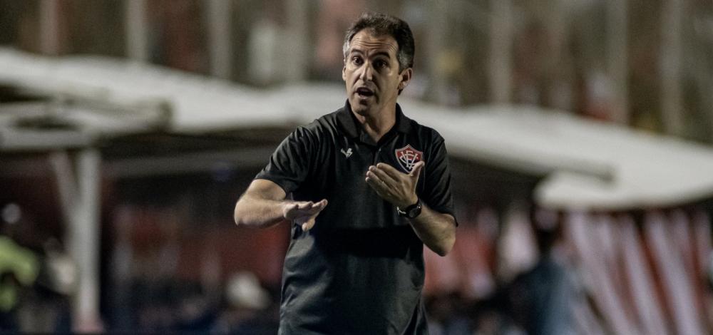 Condé destaca jogo 