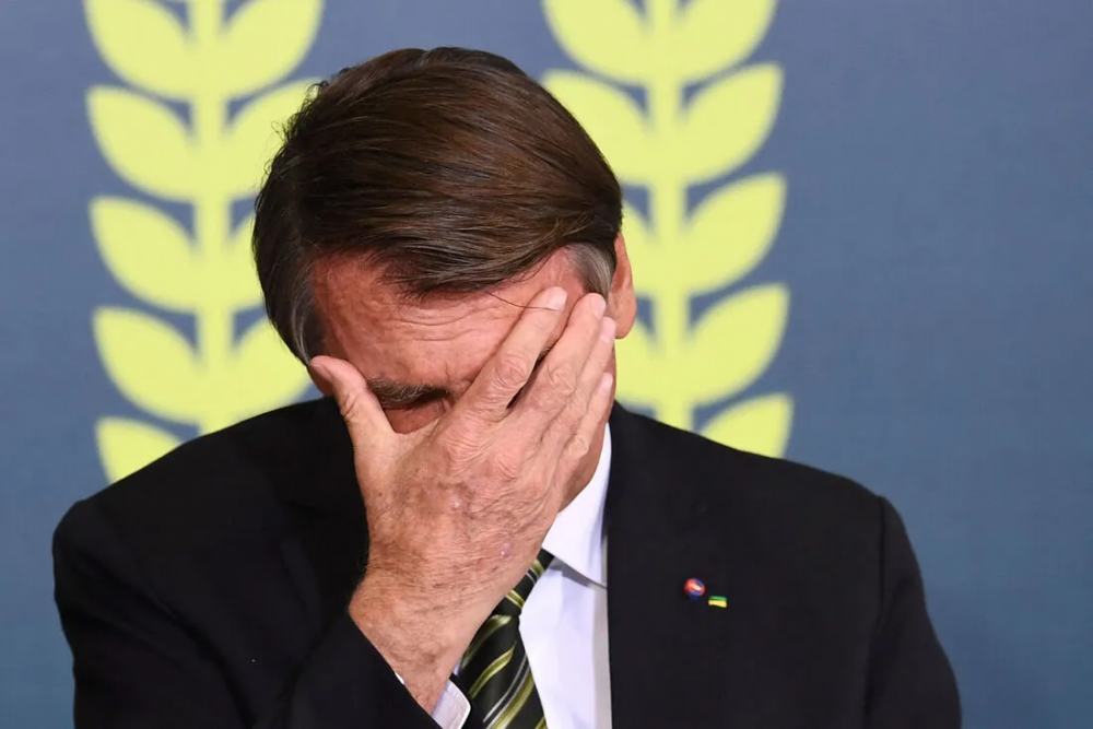 TSE retoma julgamento de Bolsonaro por abuso de poder nas eleições