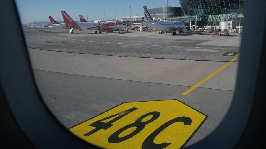 Seis aeroportos são evacuados por ameaças de bomba na França