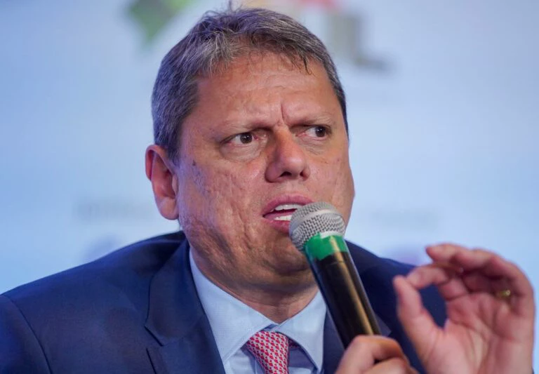 Tarcísio é absolvido pelo TRE-SP em ação sobre tiroteio