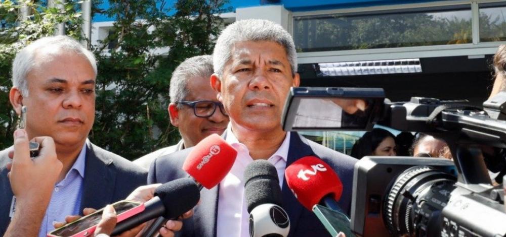 Jerônimo anuncia que mais uma empresa foi desclassificada no teste de câmeras para PMs