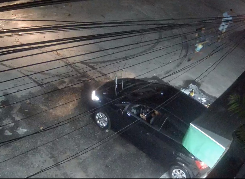 Rifeira é executada após atender chamado na porta de casa em Salvador