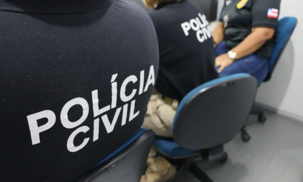Menino de 4 anos morre após ser atingido por tiro acidental da irmã