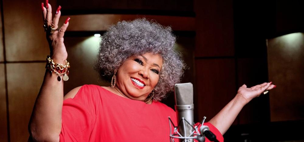 Alcione alega calote e processa bar que leva seu nome no Rio