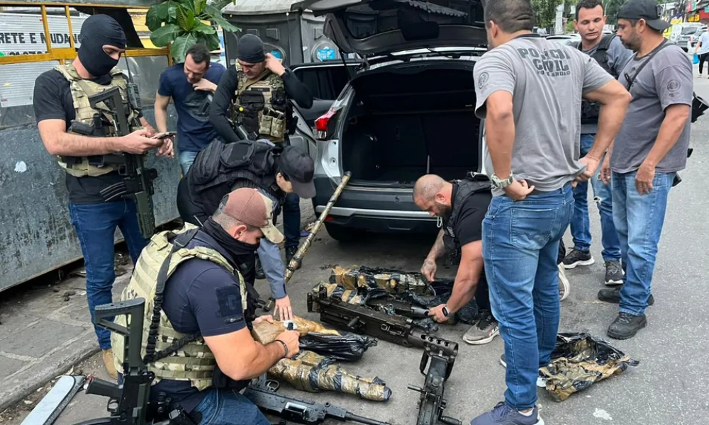 Exército libera aquartelados por furto de metralhadoras
