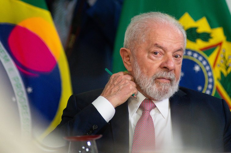 Demissões de Lula expõem obstáculos para mulheres e reforçam Centrão 