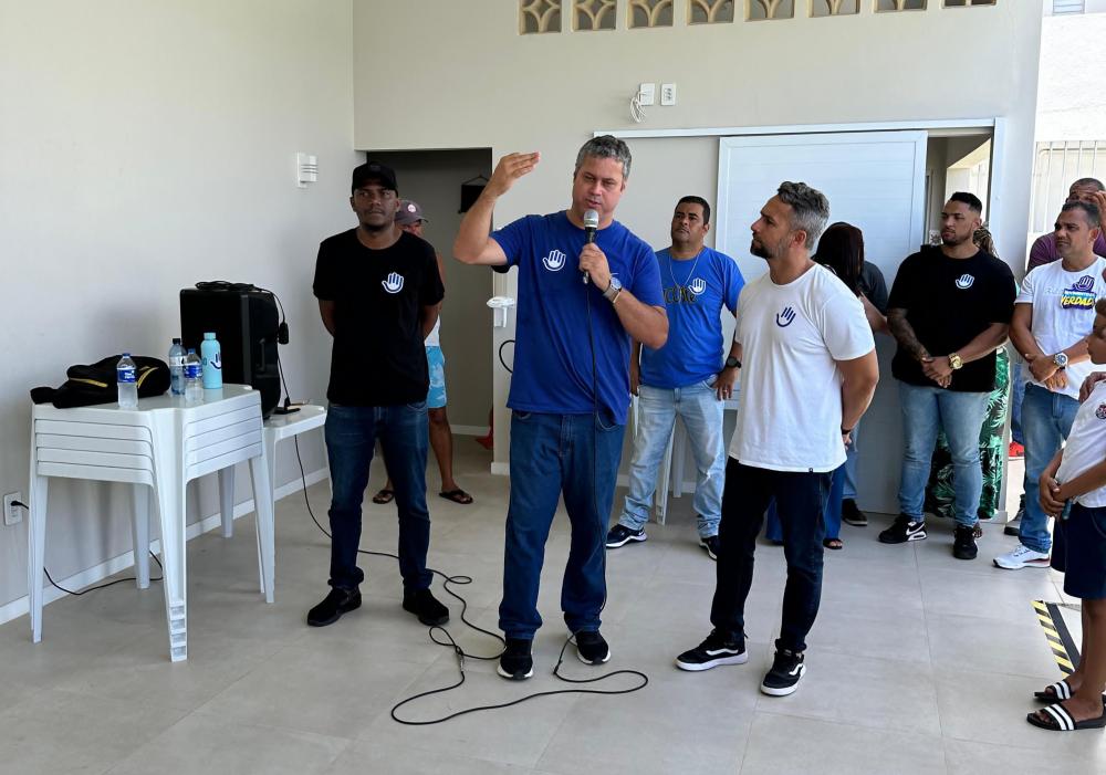 Fábio Lima realiza grande reunião em Arembepe e declara apoio ao pré-candidato a prefeito Flávio Matos 