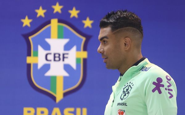 Casemiro sofre lesão muscular na coxa e deve desfalcar a seleção brasileira nas Eliminatórias