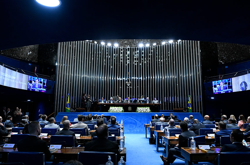 Câmara aprova projeto de lei que amplia direito da mulher a acompanhante em serviços de saúde