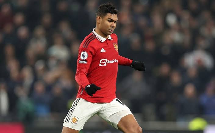 Casemiro sofre lesão muscular na coxa e deve desfalcar a seleção brasileira nas Eliminatórias