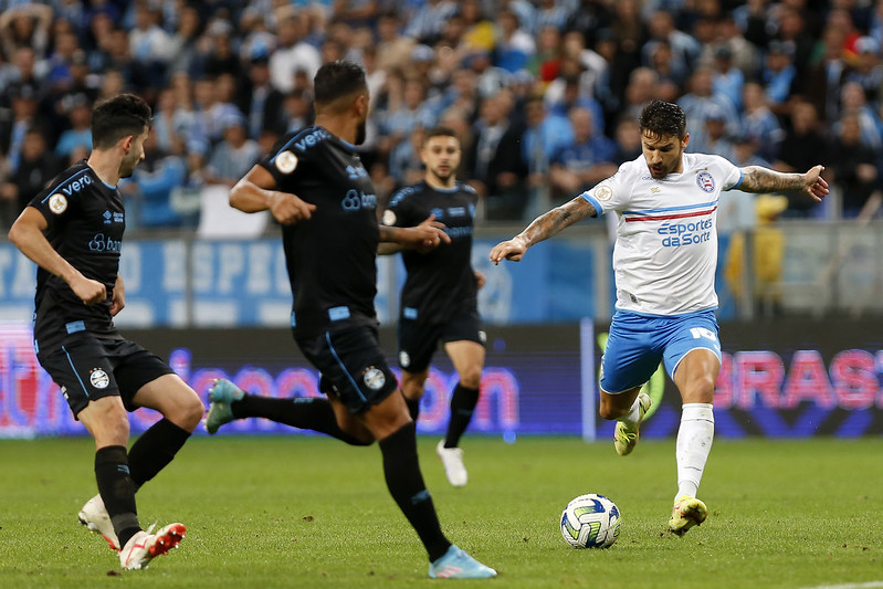 Bahia perde para o Grêmio em Porto Alegre e pode ficar ainda mais próximo da Zona 
