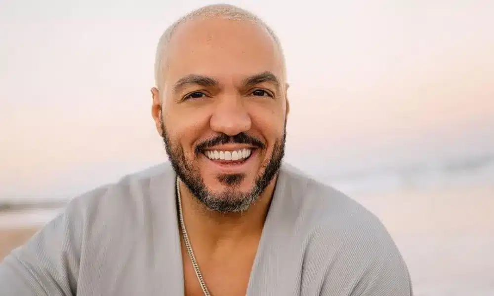 Belo surpreende fãs ao anunciar “volta” do Soweto após 23 anos