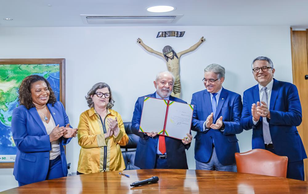 Lula sanciona lei que reconhece forró como manifestação cultural do Brasil 