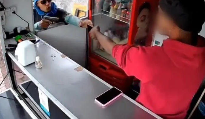 Funcionário de food truck é assaltado em Vila de Abrantes
