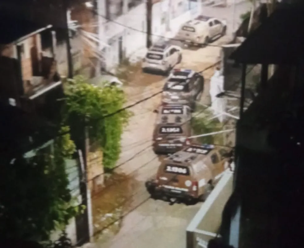 Criança de 10 anos é baleada após confronto da PM com grupo criminoso
