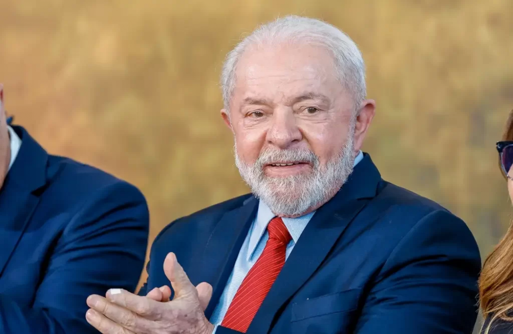 Lula confirma que vai recepcionar brasileiros repatriados da Faixa de Gaza