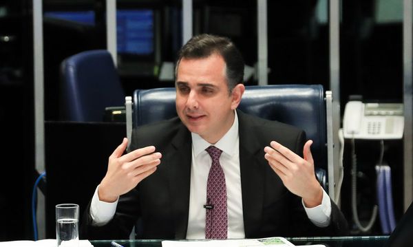 PEC que limita poderes dos ministros do STF pode ser votada na terça