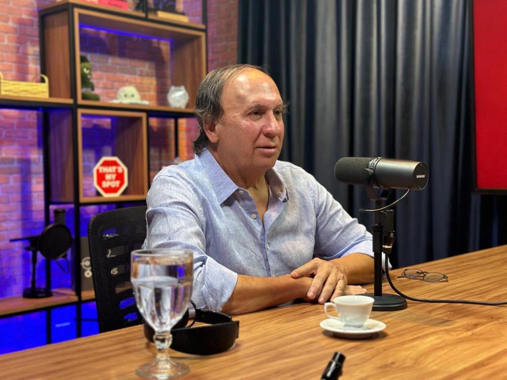 Gualberto diz que renúncia do mandato não está decidida