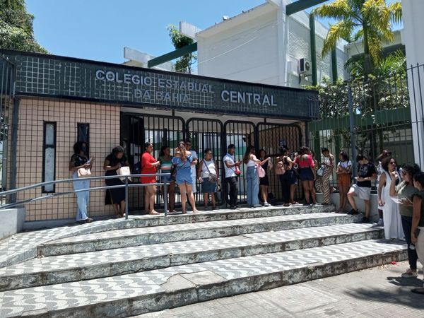 Poupança para estudantes do ensino médio será anunciada na semana que vem, diz Lula