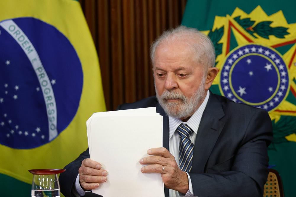 Lula decide vetar projeto que prorroga desoneração de 17 setores que mais empregam no país