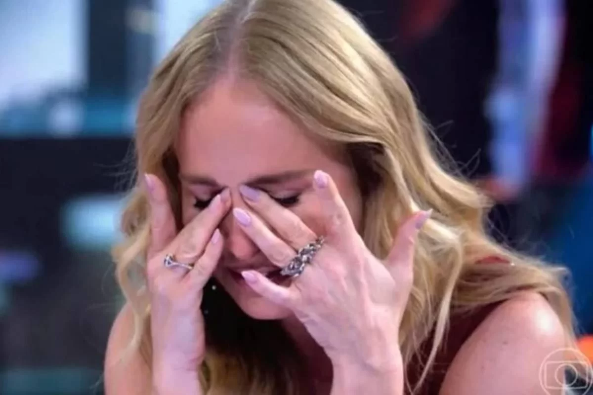 Angélica revela assédio de poderoso da TV: “Pedia para sentar no colo”