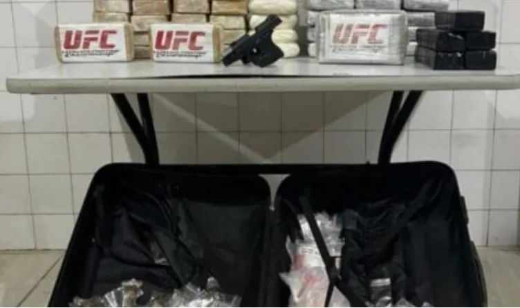 Operação apreende 71 kg de cocaína e maconha em Simões Filho