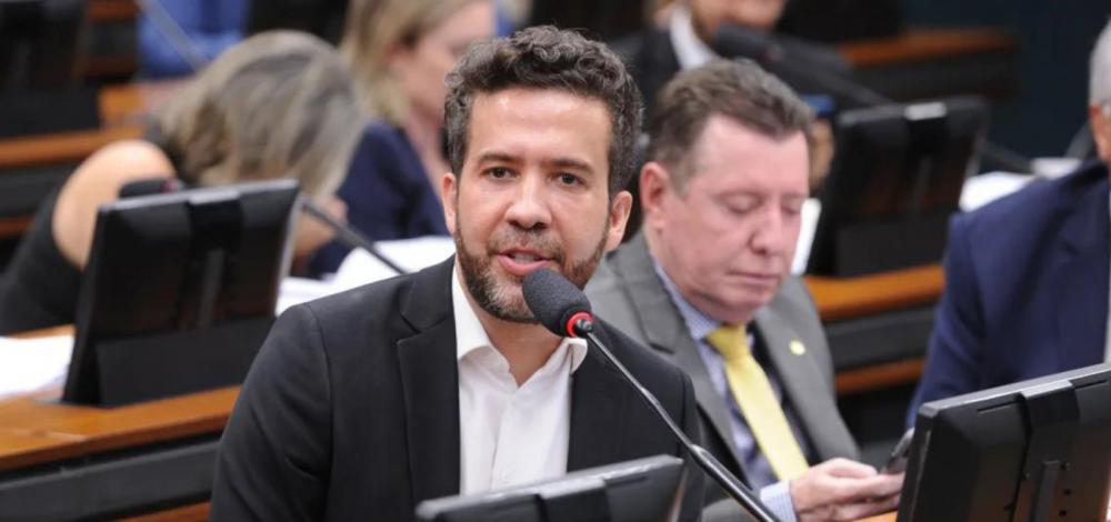Ex-assessores de Janones dizem que repasse em suposto esquema de rachadinha chegava a 60%