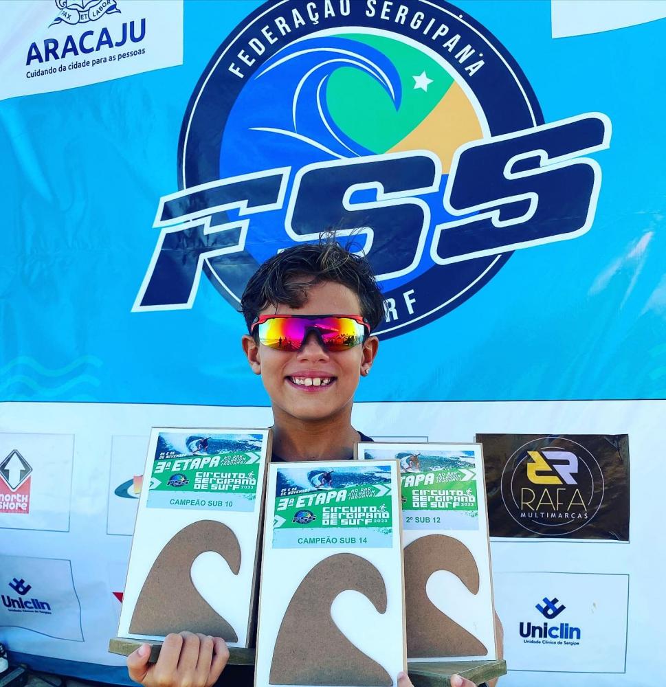 Surfista matense conquista medalhas no Circuito Sergipano de Surf