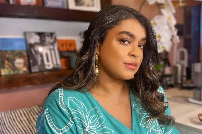 Preta Gil tranquiliza fãs após cirurgia para retirar bolsa de ileostomia