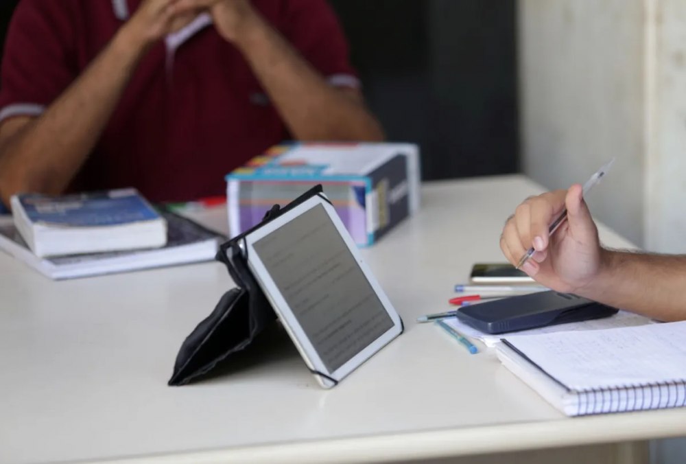 MEC suspende abertura de graduações EaD enquanto reavalia modalidade