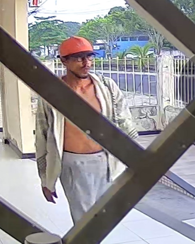 Homem é flagrado furtando caixa d’água de igreja em Dias d’Ávila
