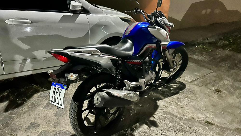Mototaxista tem motocicleta recuperada após sogra encontrar veiculo a venda no Facebook 