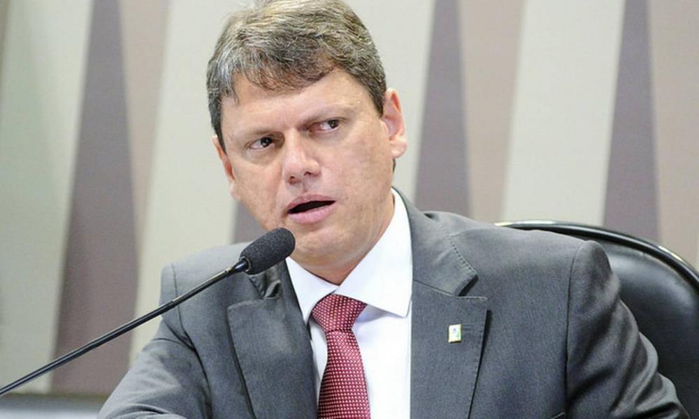 Deputados dão vitória a Tarcísio de Freitas e autorizam privatização da Sabesp